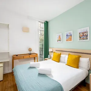 Centro 2*, Barcelona Spanyolország